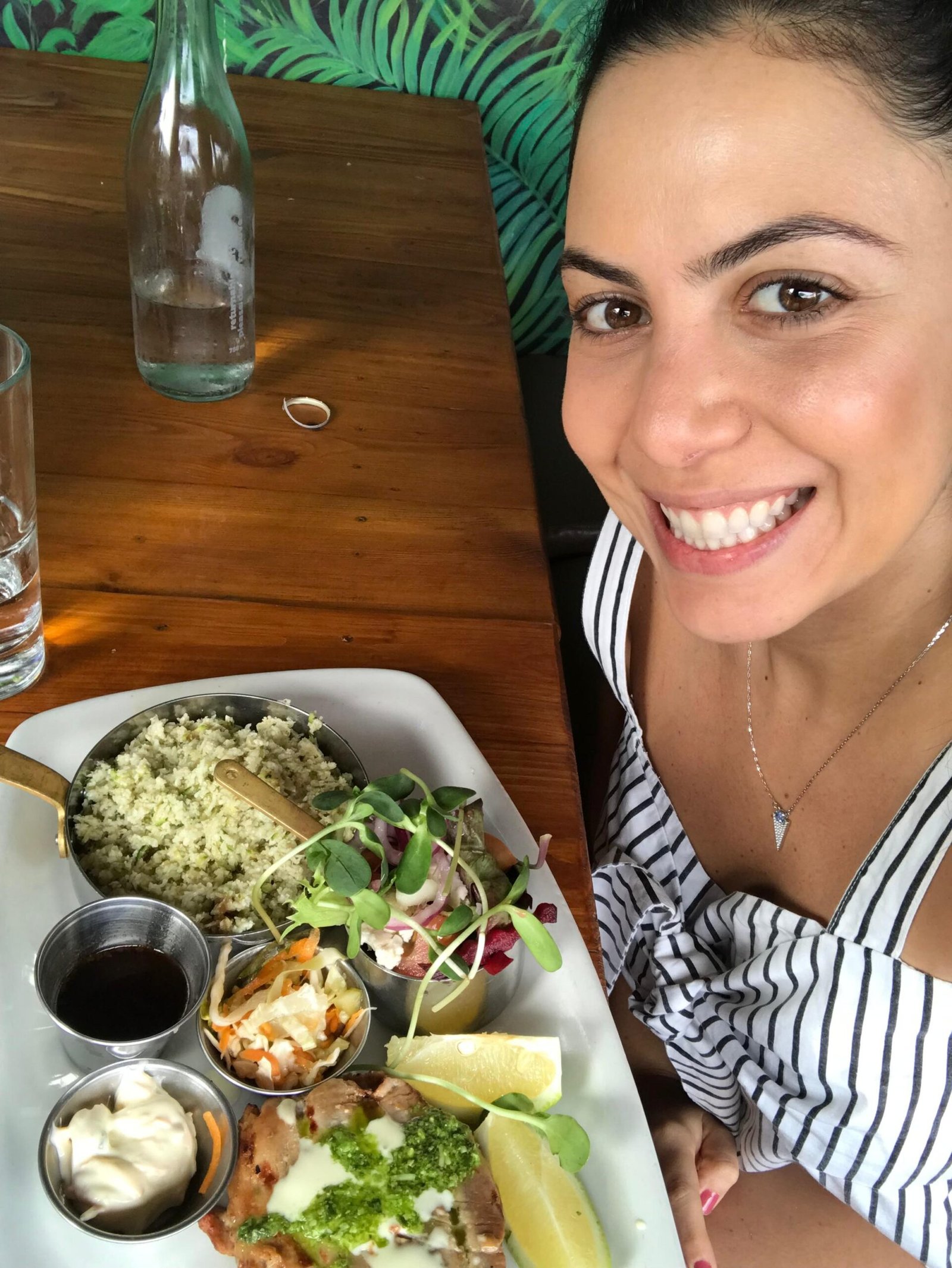 Rachel gripada durante uma viagem